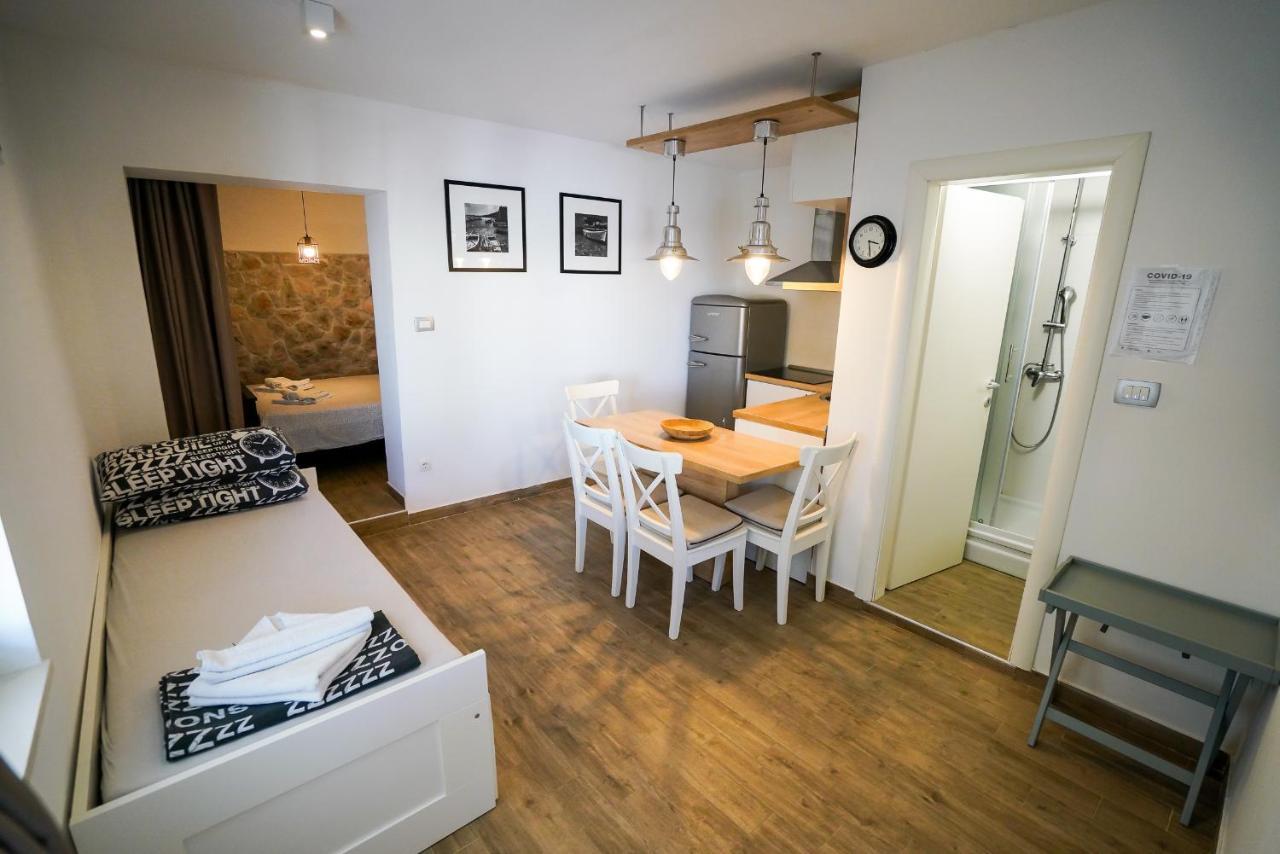 Apartments Ziggy Star Слатине Екстер'єр фото